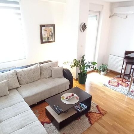 Beautifull Apartment Ni Eksteriør billede
