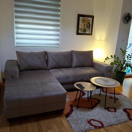 Beautifull Apartment Ni Eksteriør billede