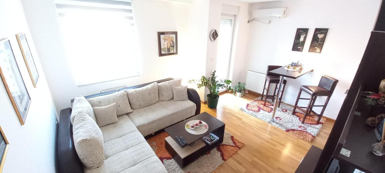 Beautifull Apartment Ni Eksteriør billede